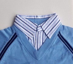 New w. Tag Light Blue Navy Blue Collar Knit Uniform Sweater School Boys Size 5-7