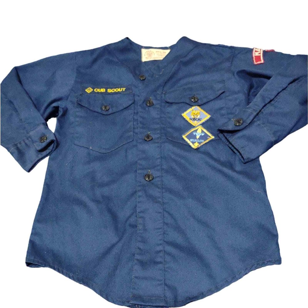 Vintage Boy Scouts of America Cub Scout Uniform Shirt and yellow Scarf Size 10