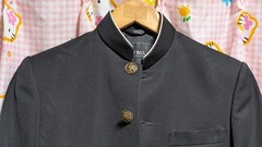 ^_^ Japanese SchoolBoy Uniform . Excellent . Blac. Size: S~ M. School Badge.