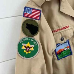 VTG BOY SCOUTS OF AMERICA Button Up Shirt Patches Size Youth 16