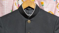 ^_^ Japanese SchoolBoy Uniform . Excellent . Blac. Size: S~ M. School Badge.
