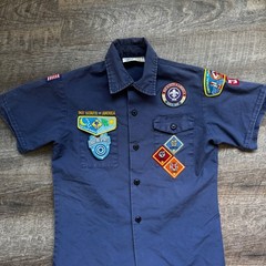 Boy Scouts of America Cub Scouts Shirt Youth Med Navy Blue Patches Short Sleeve