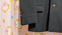 ^_^ Japanese SchoolBoy Uniform . Excellent . Blac. Size: S~ M. School Badge.