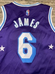 NWOT Lebron James LA Lakers Nike Swingman City Edition Jersey Size Youth M 10-12