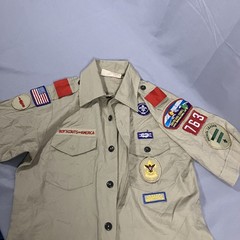 Boy Scouts Of America Shirt Youth Large Khaki Uniform Short Sleeve Patches USA