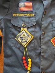 Vintage Official Boy’s / Child’s Cub Scout Navy Blue Uniform Shirt w/Patches