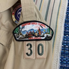 Boy Scouts Of America Shirt Boys Medium 10-12 Tan Uniform Short Sleeve Patches