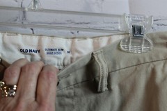 Old Navy Ultimate Slim Built in Flex Beige School Uniform Shorts Sz 30