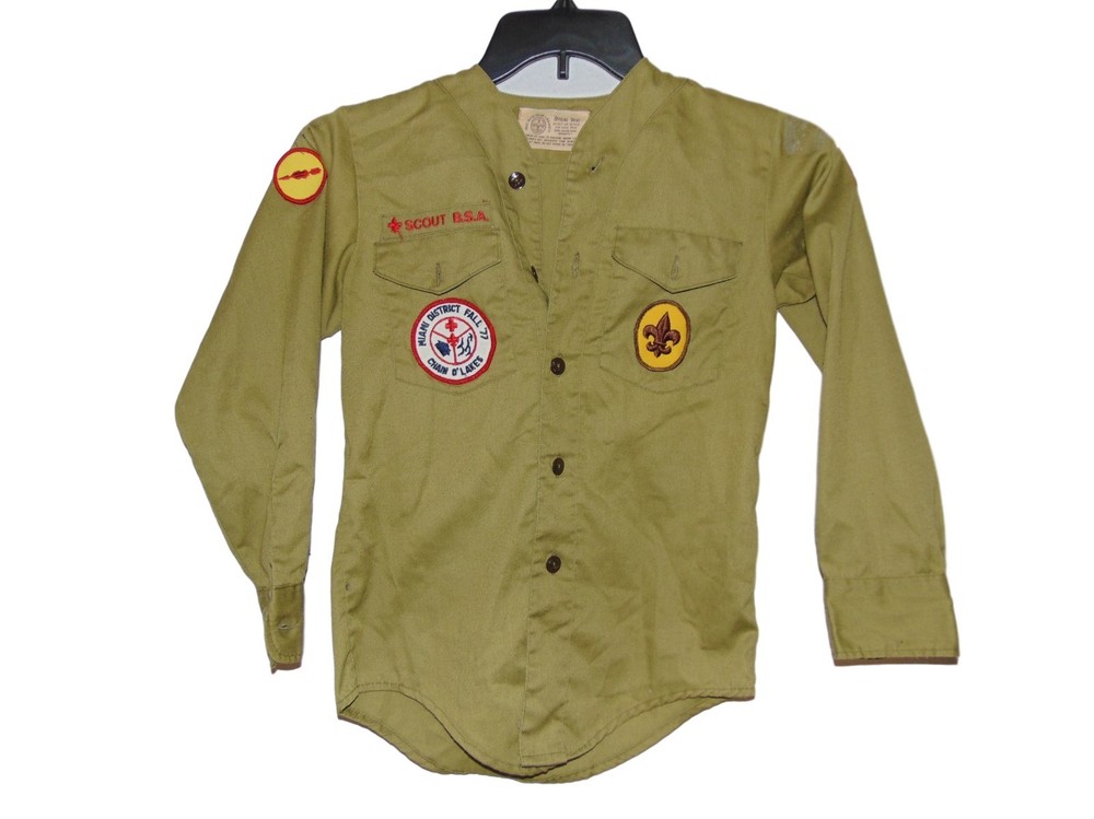 Vintage 1970s Boy Scout BSA Uniform Shirt Youth Green Long Sleeve Patches