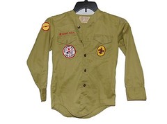 Vintage 1970s Boy Scout BSA Uniform Shirt Youth Green Long Sleeve Patches