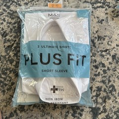 M&S 2 Ultimate Shirts Plus Fit Shot Sleeves Stains Resistant Size 11/12 Year