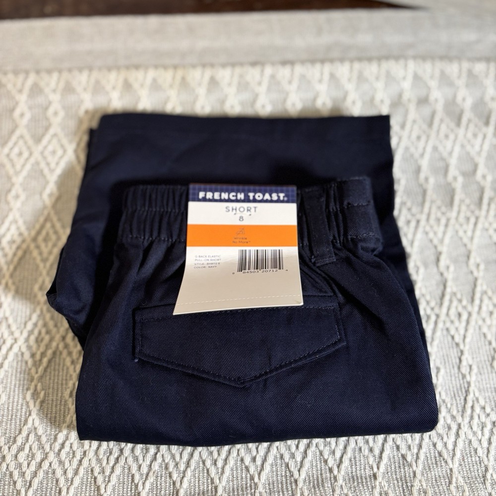 French Toast Boys’ Flat Front Stretch Twill Short. Navy Size 8. Uniform shorts.