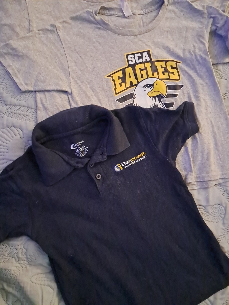 2 T-shirts and 1 piqué unisex 5/6T.School uniforms.Seacost Charter Academy.
