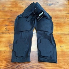 NWT Under Armour Youth Gameday Integrated Football Pants black padded logo