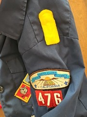 Vintage Official Boy’s / Child’s Cub Scout Navy Blue Uniform Shirt w/Patches