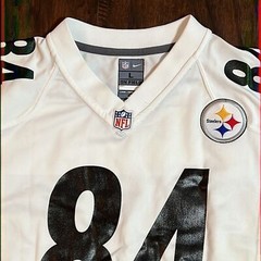 NFL Nike Pittsburgh Steelers Football Jersey #84 Antonio Brown Size: L (Boys)