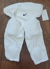NWT Nike Boys’ Dri-FIT Integrated White Football Pad Pants Size XL Sports