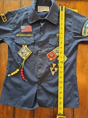 Vintage Official Boy’s / Child’s Cub Scout Navy Blue Uniform Shirt w/Patches