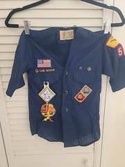 Vintage Cub Scouts of America Shirt Youth Small Patches Badges Longhorn Council