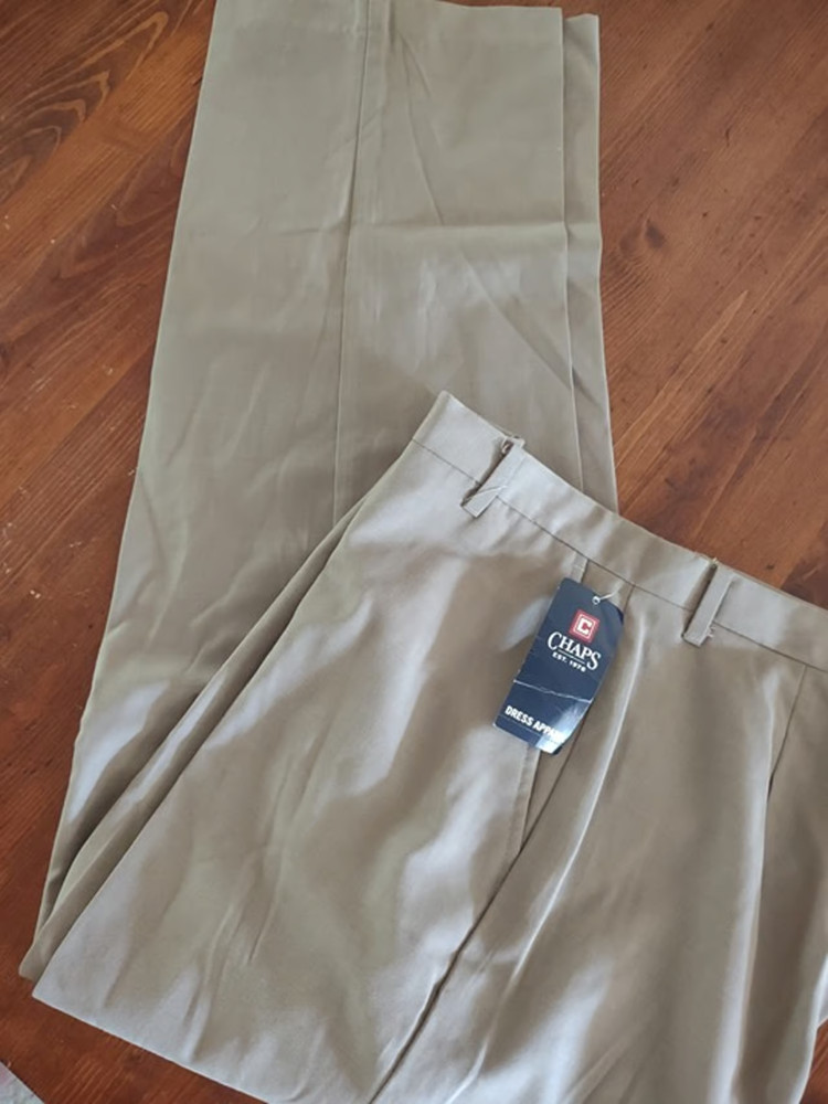 CHAPS – NEW WITH TAGS. SIZE IS 18 HUSKY