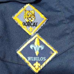 Vintage Boy Scouts of America Cub Scout Uniform Shirt and yellow Scarf Size 10